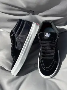 Unisex Patchwork Mid-Top Sneakers, Casual Outdoor Streetwear, Vintage Style, All Seasons, Medium Width, Rubber Sole