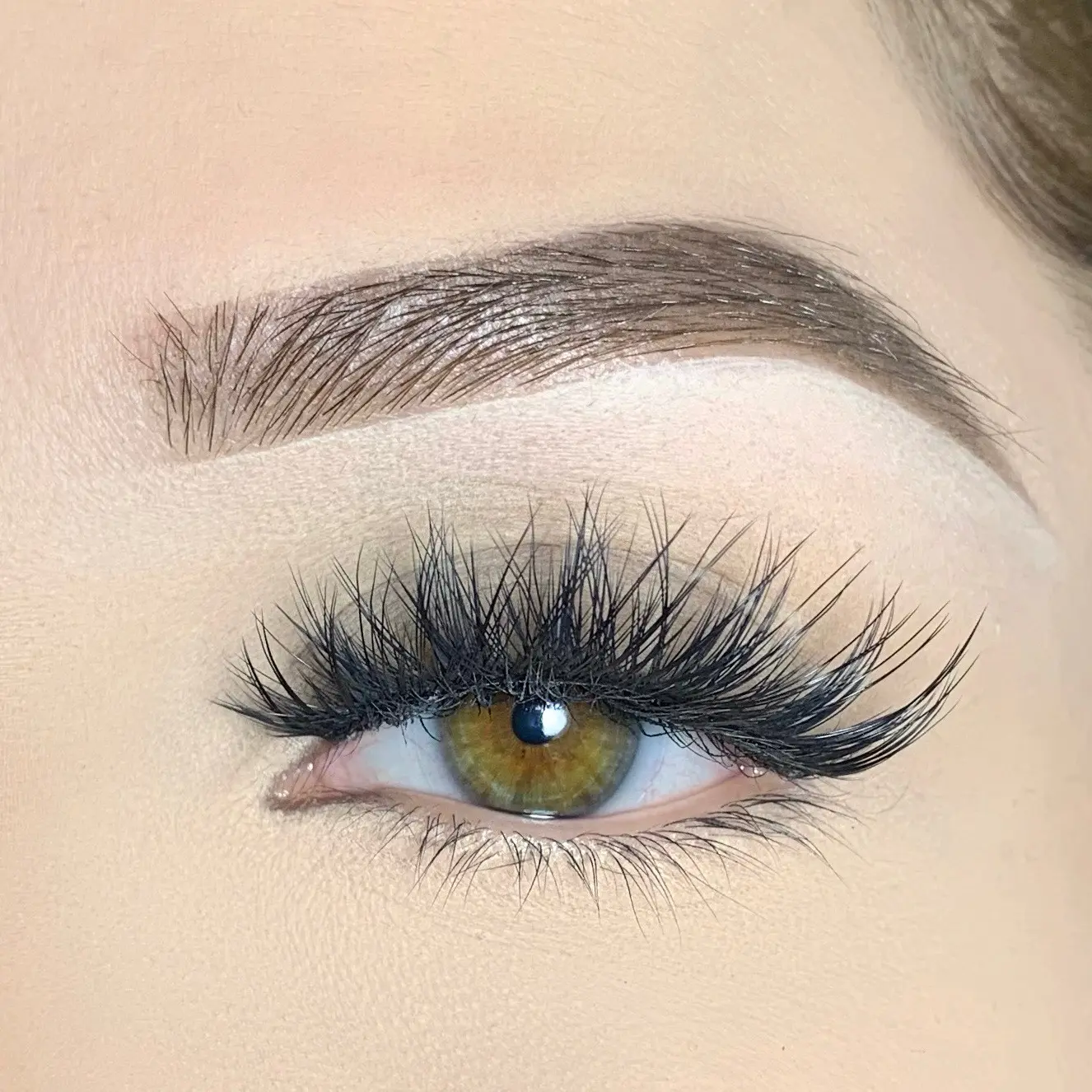 Video Vixen Lashes - Fluffy Spikey Falsies Video Vixen Lashes - Fluffy Spikey Falsies