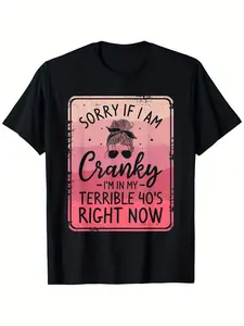 [Plus Size Graphic Tee] Black Cotton Women's Plus Size Casual Graphic T-Shirt - 'SORRY IF I AM' with Vintage Messy Bun Illustration, Gradient Pink Background, Loose Fit, Round Neck