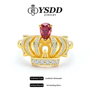 【#231 Queen’s Crown】 Pear Shape Scarlet Synthetic Moissanite Ring s925 Yellow Gold 1/2 Carat