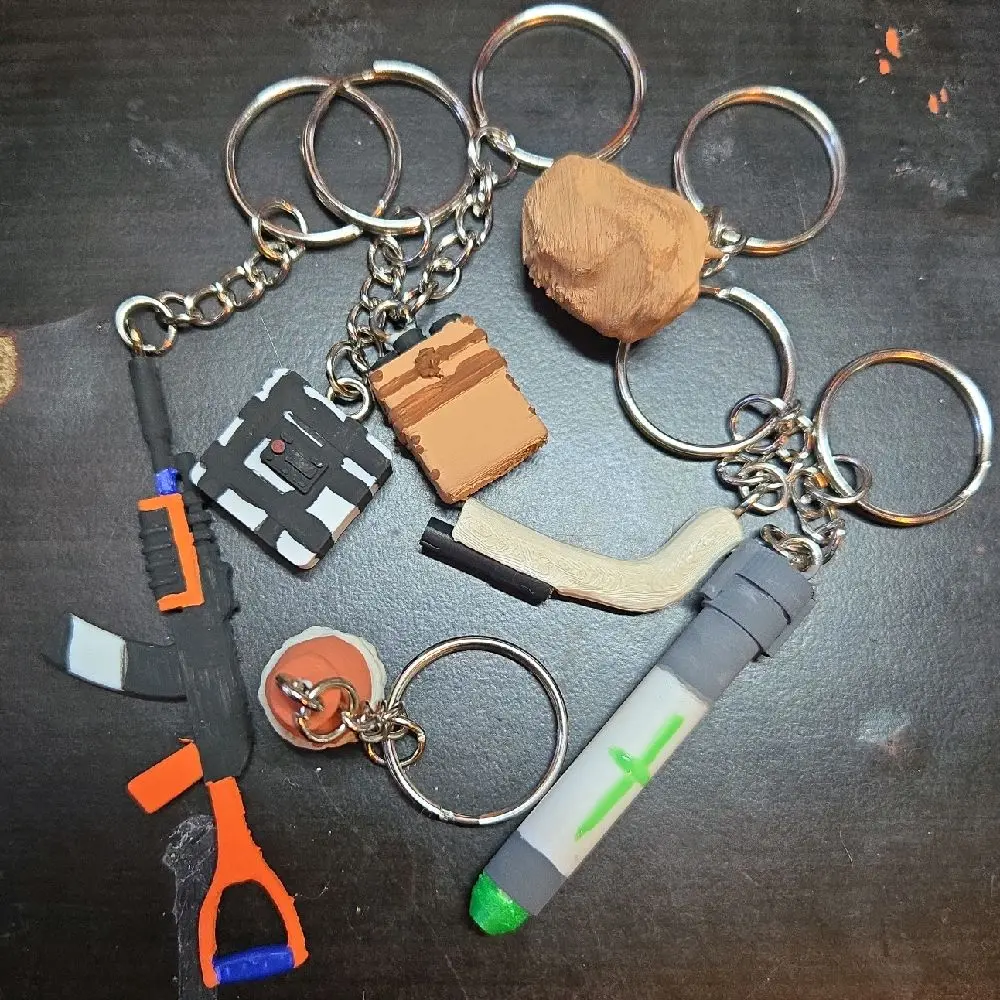 Rust Keychains - 3D Printed Hand-Painted & Colored Filament Keychains for Gamers - Unique Artistic Expression & Functionality - Ideal Gift