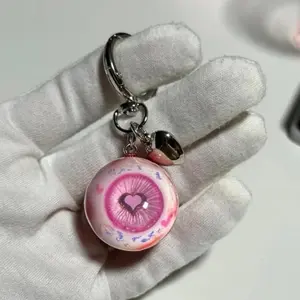 Halloween Gothic Devil Eye Resin Heart Keychain, Unique Halloween Eyeball Keyring, Perfect Festive Halloween Accessory for Party Gifts