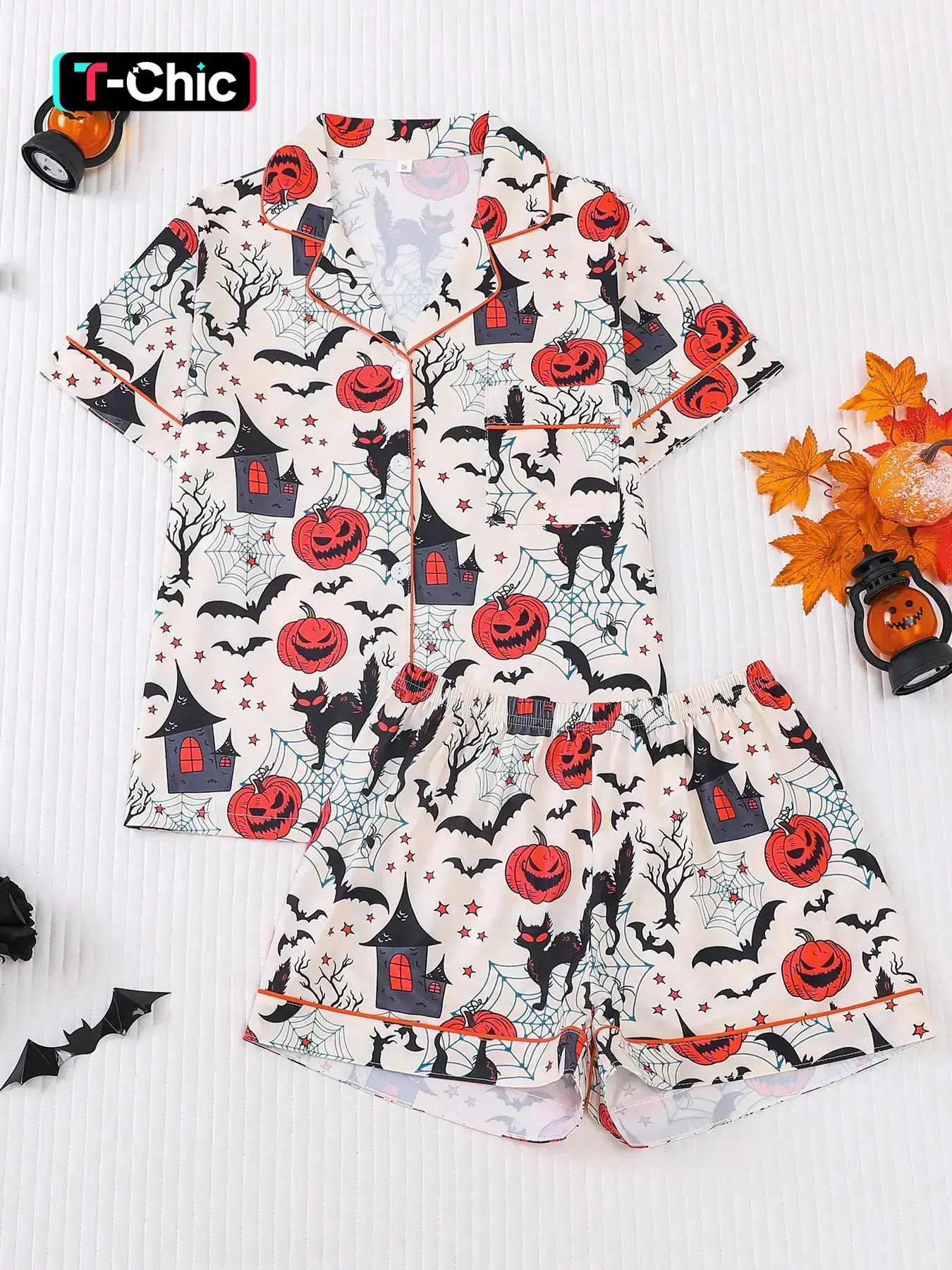 2 pieces of women's Halloween castle pumpkin monster bat cat print short sleeved shorts comfortable lapel Fit pajama set Nightwear Loungewear knitted top pocket elastic waistband suitable for all seasons casual classic home wear Pajamas Sets