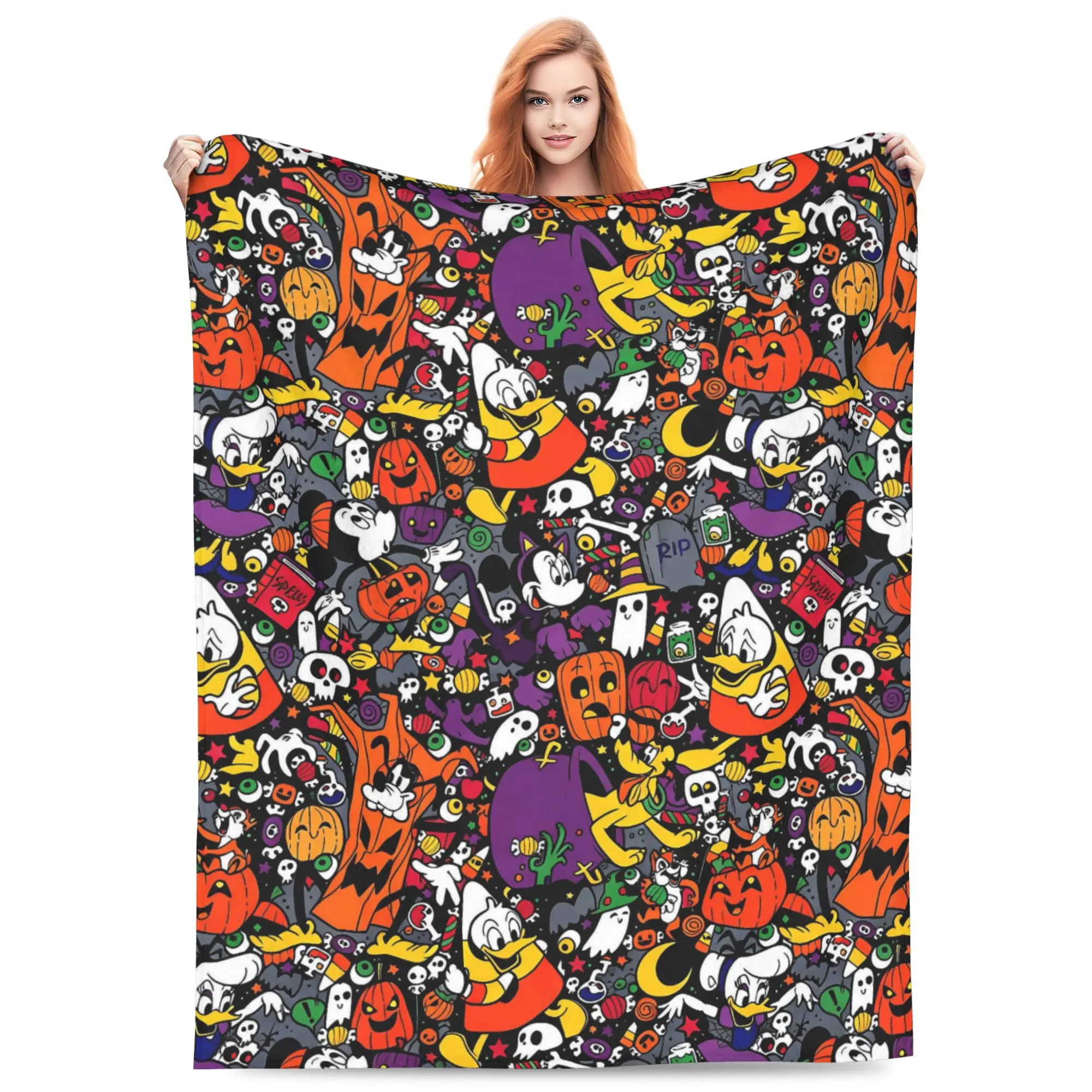DISNEY CLASSIC Soft Flannel Throw Blanket Halloween Mickey Donald Goofy Doodle All Over Print Lightweight Cozy Fleece Blanket, Cartoon Pumpkin Ghost Skull Witch Hat Pattern Warm Decor Blanket for Sofa Couch Bed Camping Kids Family Halloween Party Gift