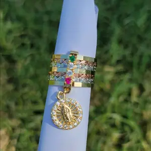 Virgencita round semanario ring