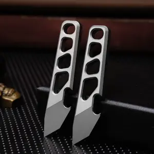 Titanium alloy mini pry bar, multifunctional and exquisite pocket tool, practical for outdoor and indoor use, unboxing and bottle opener, Multitool