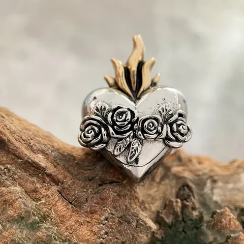 Unique Retro Vintage Beautiful Rings Silvery Heart Ring for Women Heart Design Ring Boho Burning Heart Ring Party Jewelry Birthday Anniversary Christmas Gift