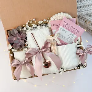 Gift Box for Mom - Unique Birthday Gift Basket with Blanket, Mugs, Succulent, and Fluffy Socks, Birthday gift basket, Gift for Mother, Gift for her, Gift for him, Viral Gift Idea