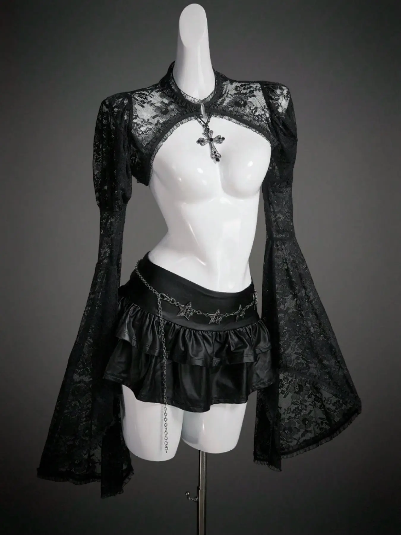Women's Gothic Lace Halloween Costume Long Sleeve Fitted Cropped Top Womenswear, Stylish and Spooky Design for Festive, Perfect for Party Wear