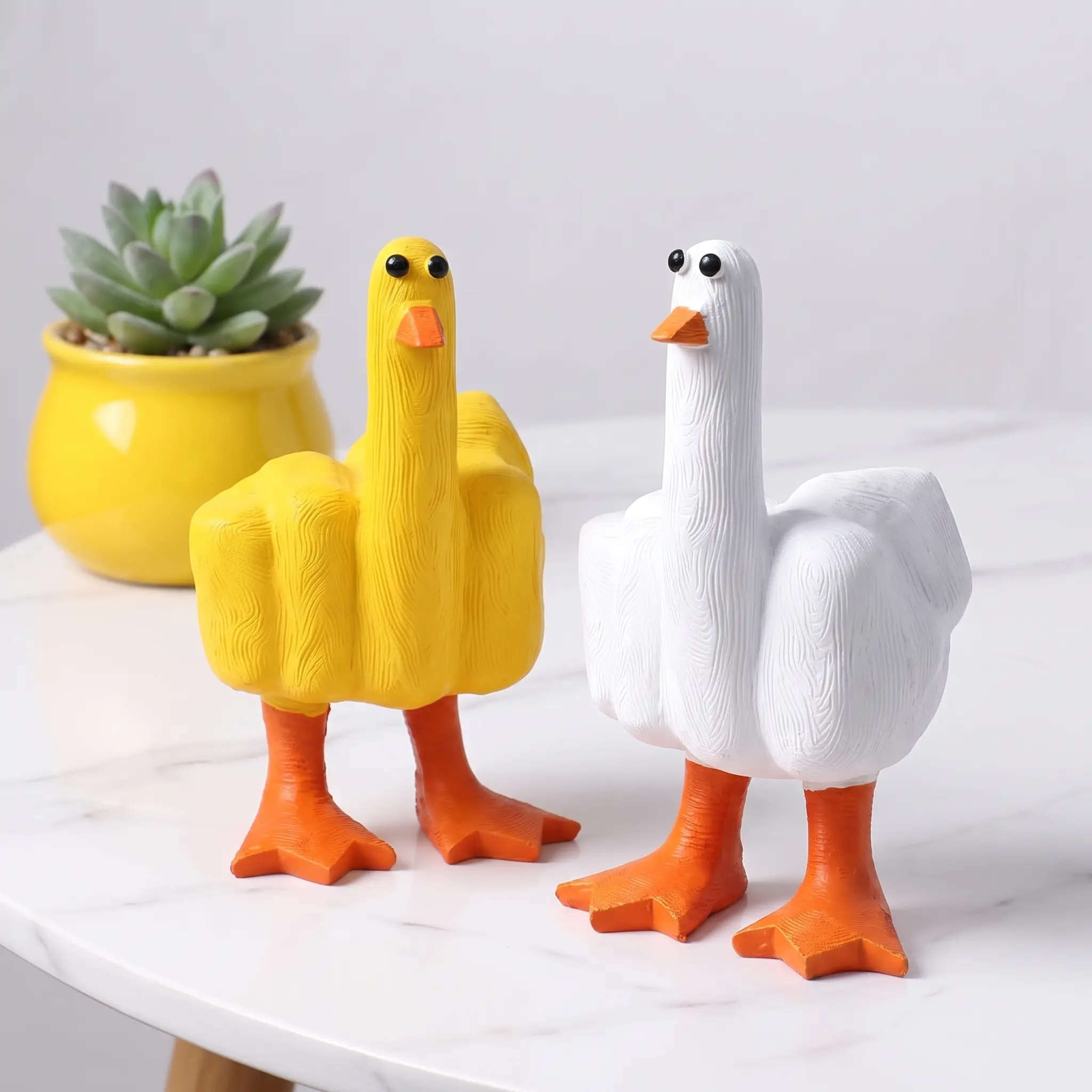 Funny Little Duck Resin Statue Figurines - Collectible Decor Figures, Creative Modern Ornaments, Multi-Purpose Indoor Accessories, Desktop & Office Decor Gifts, Household Decor Supplies-MM1