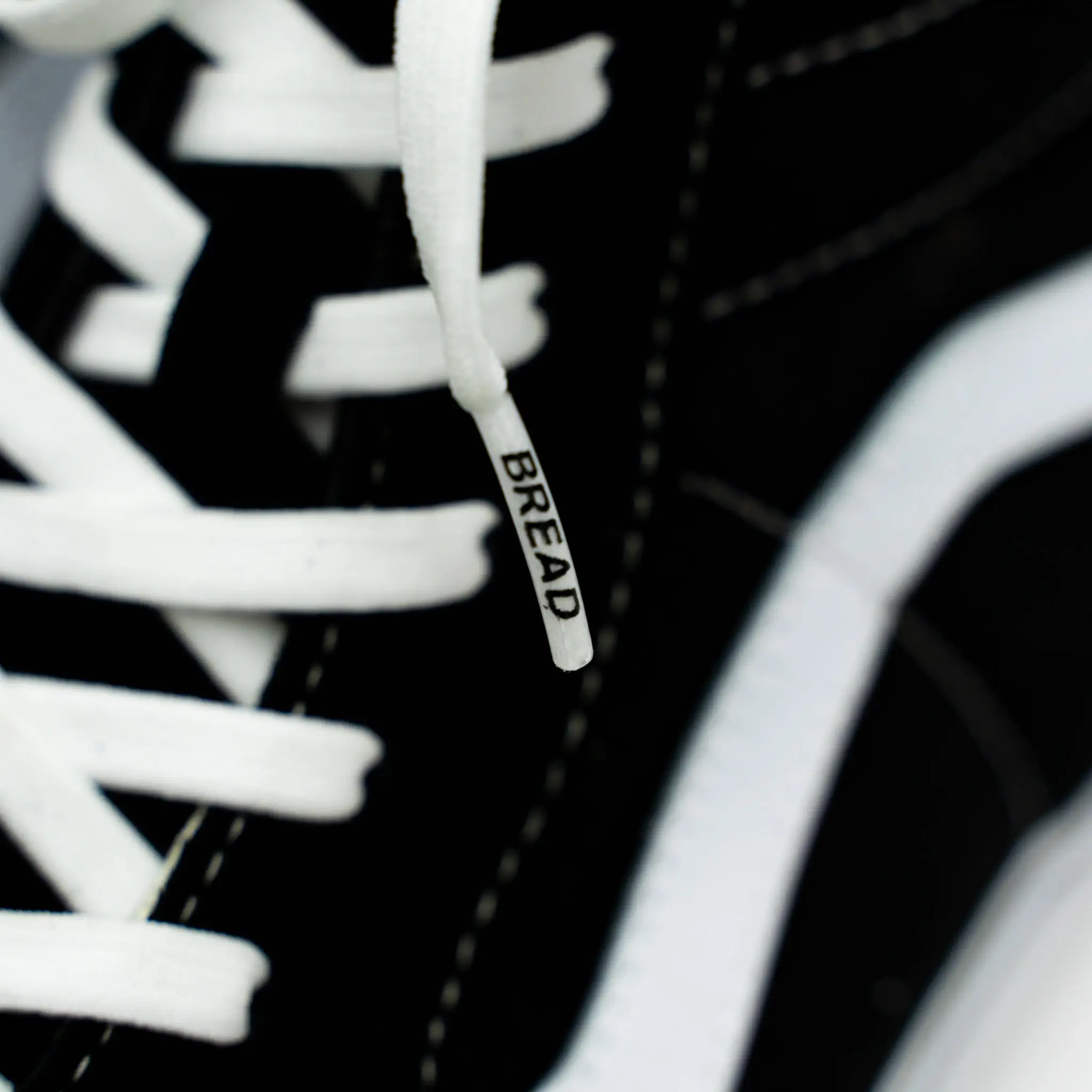 Cloud White Bread Elastic Shoelaces, Bread Laces stretch allowing you to slide on your shoes!