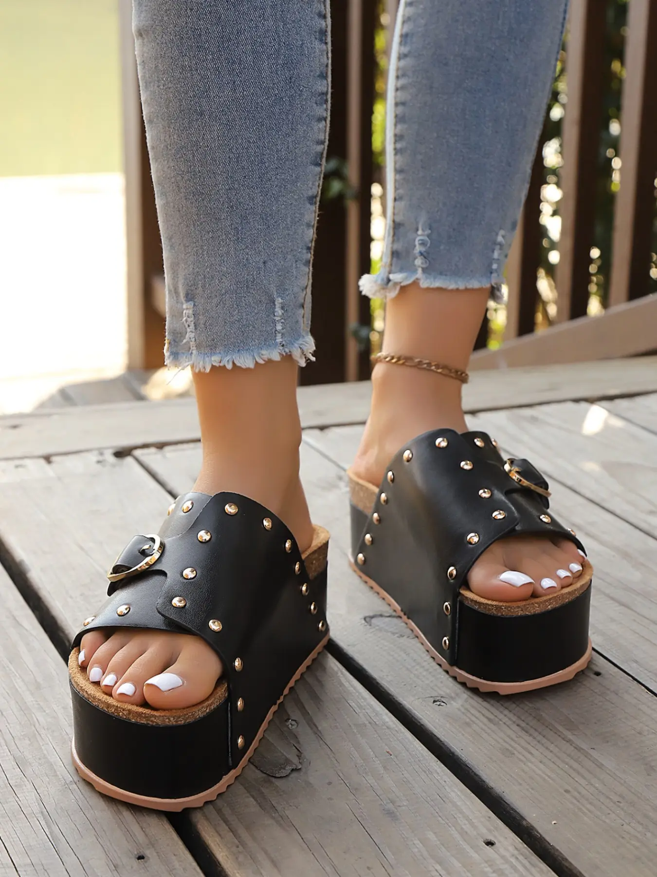 Women's Rivet Strap Sandals, Casual Summer Sandals, Open Toe Thick Sole Flip Flops, Versatile Design Summer Outdoor Beach Shoes, Ideal for Daily Commute, Vacation, Shopping, Travel