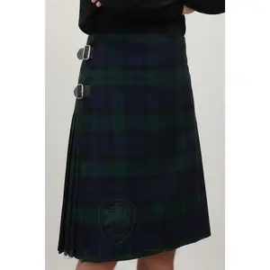 Traditional Kilt – Premium 6–8 Yard Wool, Black Watch