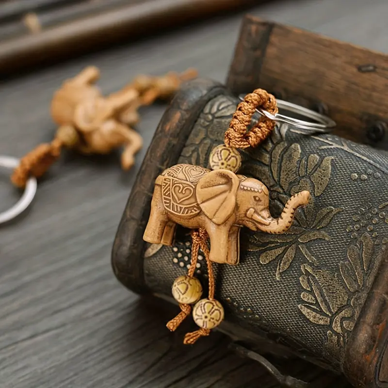 Single Round Resin Key Ring, Cute Carved Animal Fortune Charm with Buckle for Ladies' Purses and Bags, Valentine's Day Gift, Other, Animals, Cute Charms, Elephant, Ladies Key Ring