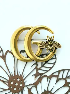 Women's Letter Brooch, Classic Vintage Lapel Pin, Elegant Business Office Casual Daily Wear Accessory, All Seasons Fashion Jewelry