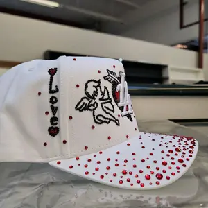 LA LOVE ANGELS WITH RED CRYSTALS BAÑADO ESPECIAL HAT     100% ORIGINAL AND GUARANTEED QUALITY J/A