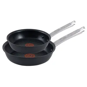 T-fal Cook & Strain Non-stick 2 Piece Frypan Set, 10 Inch and 11.5 Inch Frypans, Black