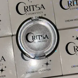 Critt Cosmetics Cream Highlighter Diamond  - Shimmering Highlighter for All Skin Types, Super Pigmented & Easy to Blur, Intense Fine Brightness