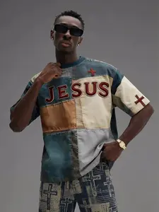Men's "JESUS" Patchwork T-shirt, oversized color-block Print crew neck top with cross patch, vintage washed Christian street-style short sleeve, soft breathable casual faith-themed garment, perfect for daily wear and urban styling, Streetwear, Menswear