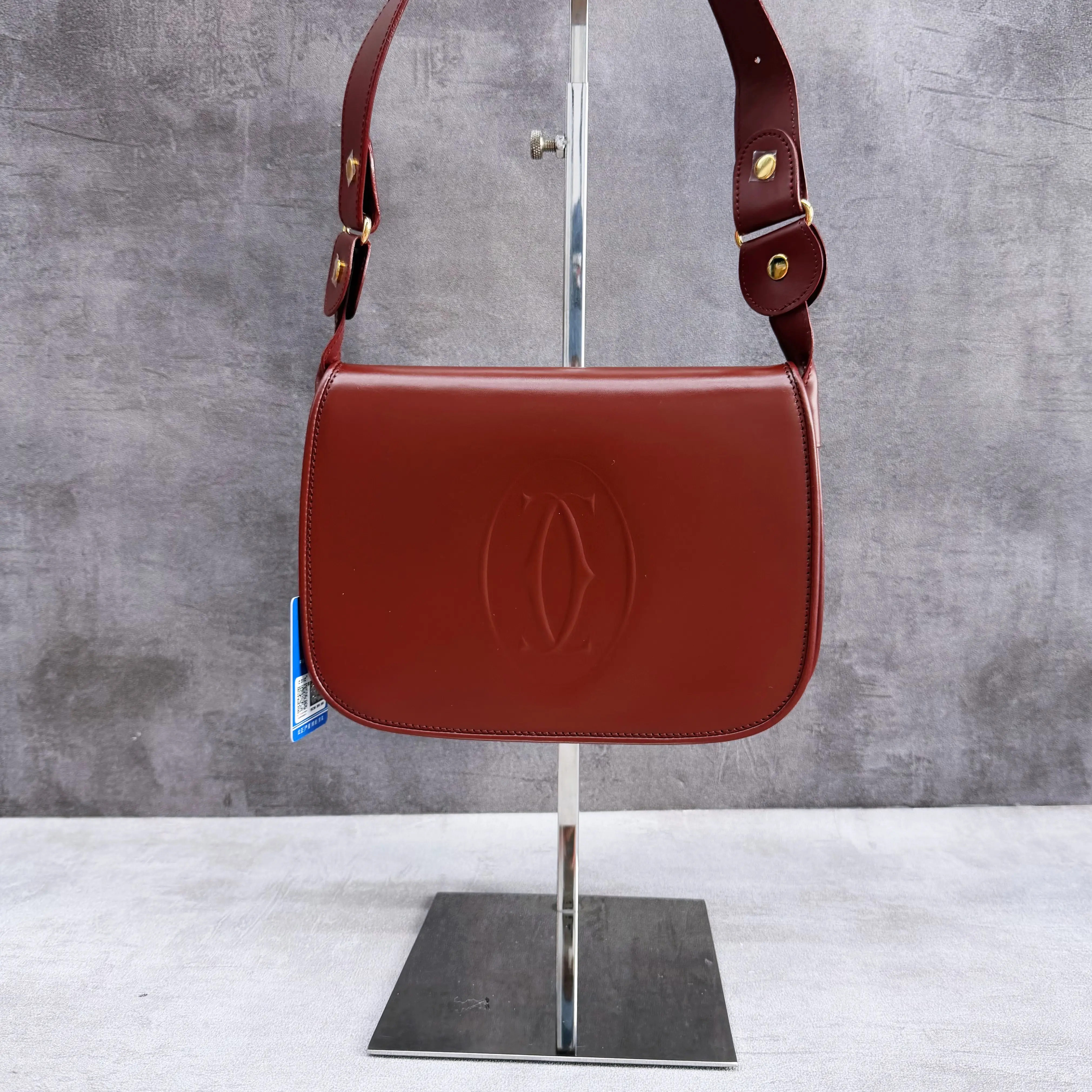 Pre-owned Cartier Leather Shoulder Bag D0701434018