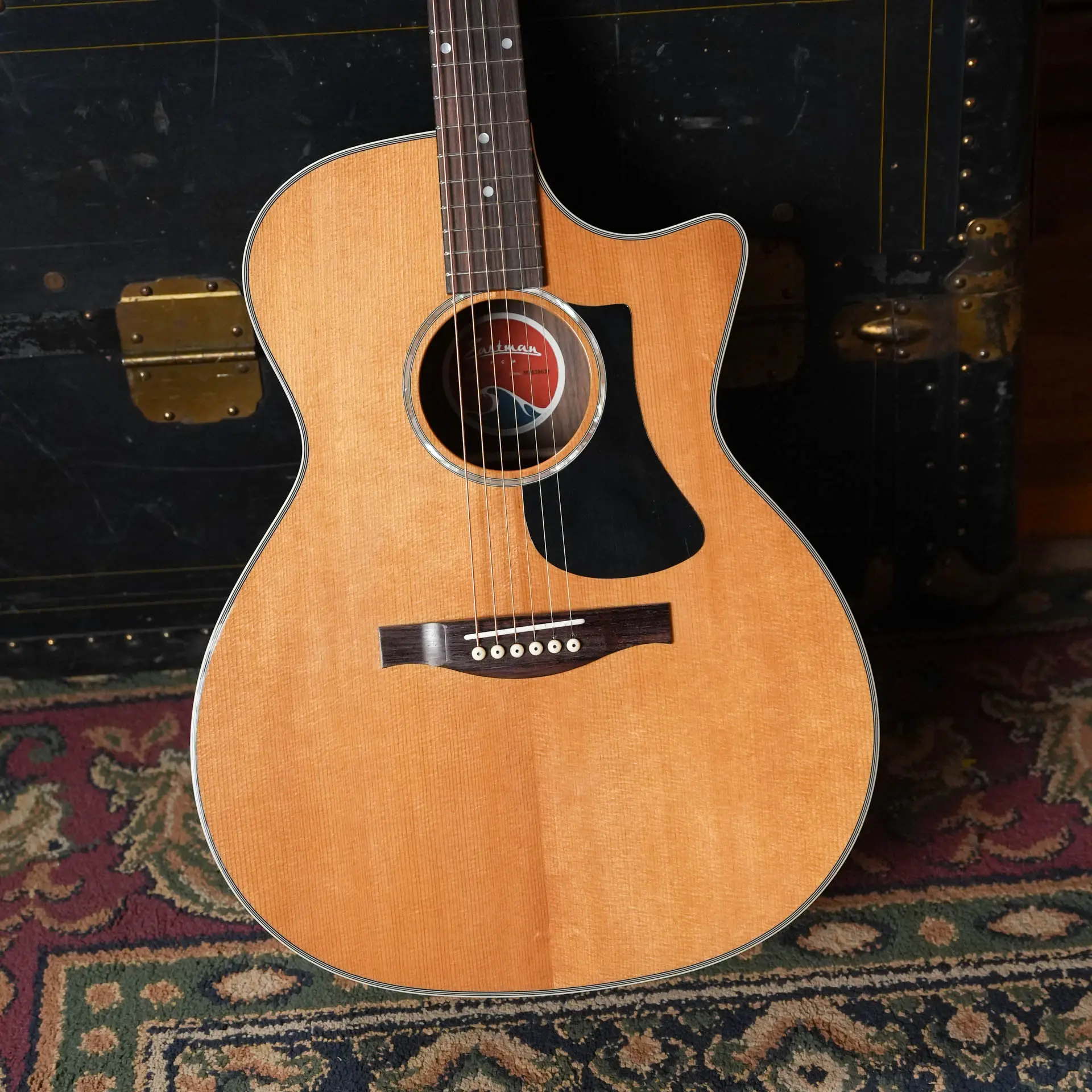 Eastman PCH2-GACE Grand Auditorium Guitar w/Pickup #9031