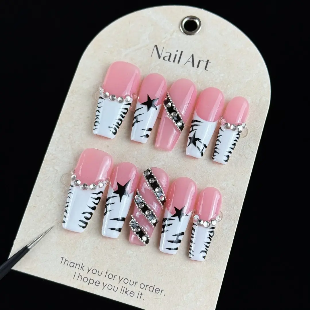 10pcs Sweet and cool girl style, hand-painted zebra pattern and stars, dazzling point diamonds Nail Art Design handmade fake nails, Decorative Nails, Nail stickers suitable for music festivals, concerts, carnival activities Rhinestones