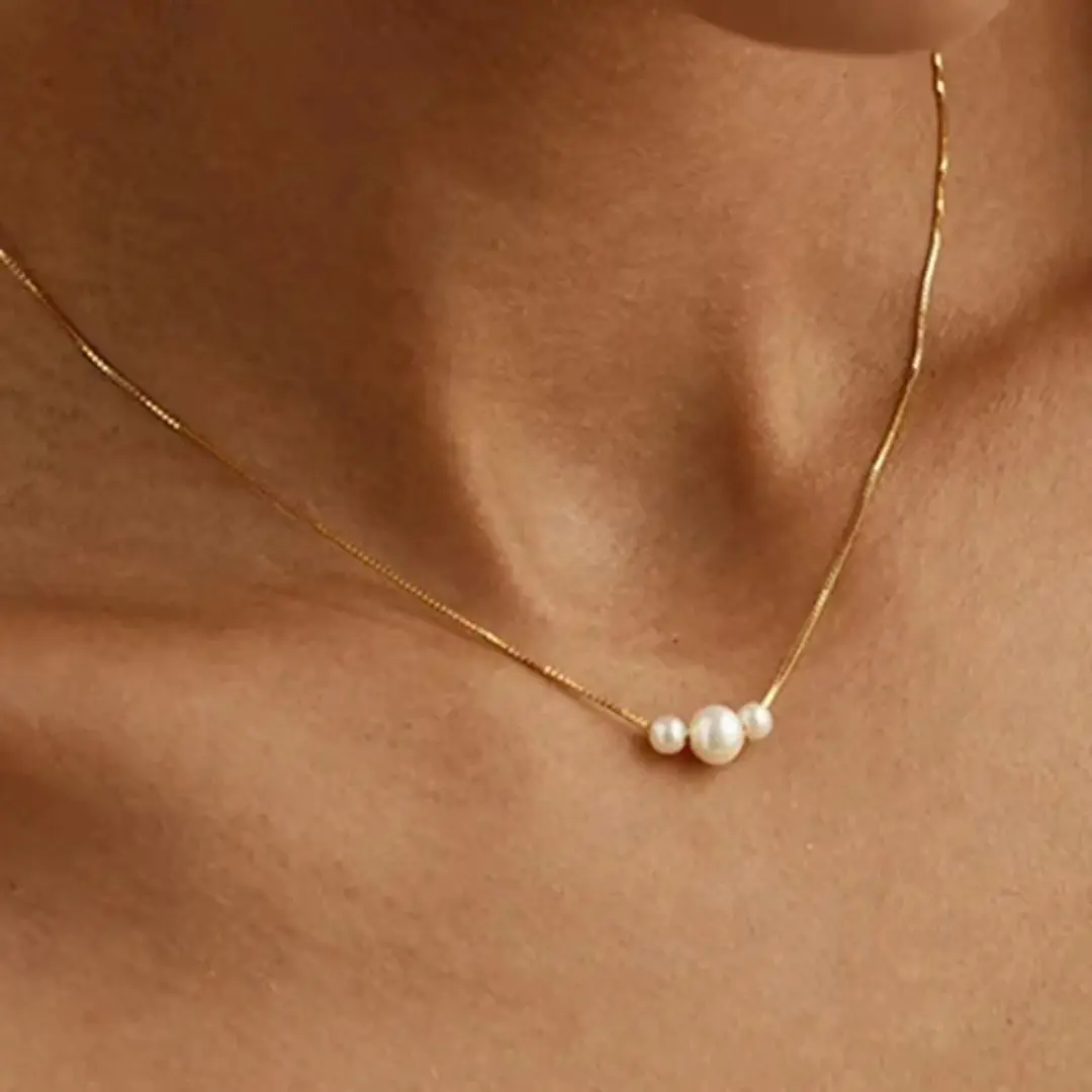 Pearl and Gold Necklace with 3 Dainty Floating Pearls, Minimalist Box Chain Choker for Women, Old Money Aesthetic Jewelry for Weddings & Daily Wear, Female, Lj-Gold Three Pearl Necklace