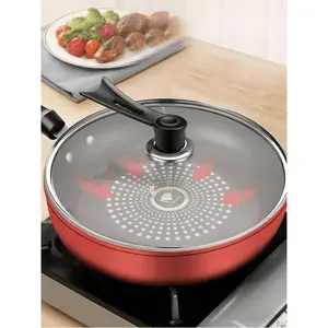 Red Nonstick Frying Pan with Lid 24cm Heavy Duty Non Stick Skillet for Omelets Eggs pancakes and Stir Fry Red Nonstick Frying Pan with Lid suitable for Gas Induction Cooktops Nonstick Omelette Pan