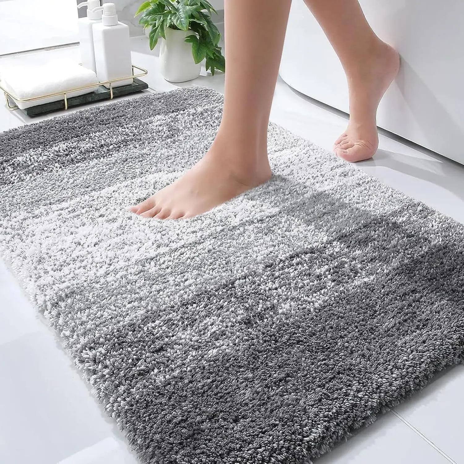 Bathroom Rugs Mat 30x20, Extra Soft Absorbent Microfiber Bath Rugs, Rubber Backing, Quick Dry, Machine Washable Bath Mats for Bathroom Floor, Tub and Shower, Home Decor Accessories, Grey