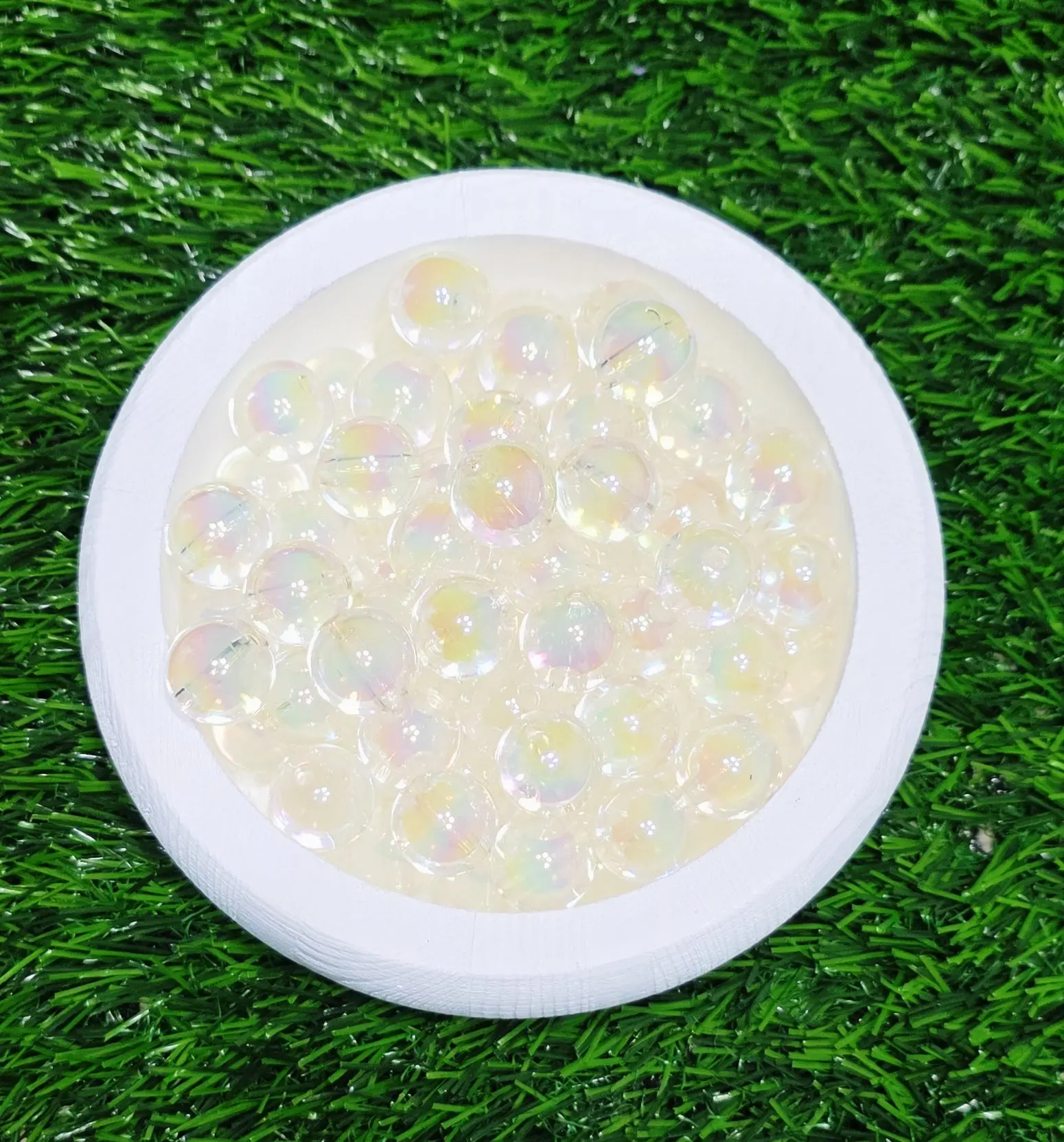 16mm Double Layer White Acrylic Beads – 5 Pack