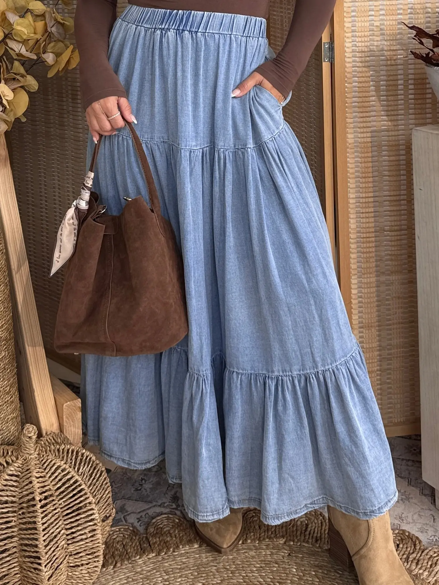Women's High Waisted Denim Maxi Skirt Elastic Waist Tiered Ruffle Boho Flowy A-Line Long Jean Skirts with Pockets