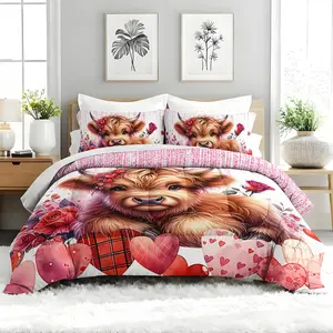 3pcs Highland Cow Comforter Set – Premium Soft All-Seasons Microfiber Quilt with 2 Pillowcases, Machine Washable, Perfect for Girls & Adults Bedroom or Guest Room Decor, Cute Animal-Themed Gift for Family