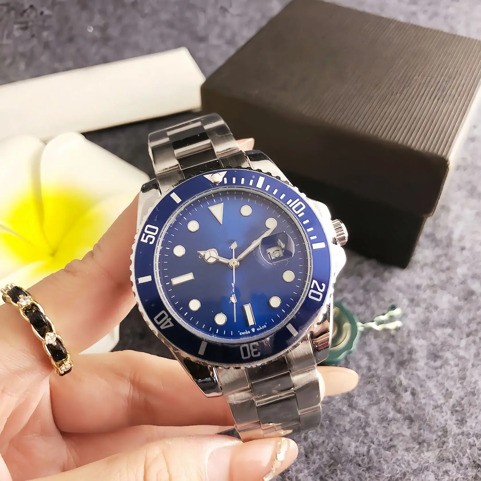 qazModern Trendy Mechanical Watch with Green Ceramic Bezel Frame, Stainless Steel Band, and Easy to Read Dial, Fashionable Stylish Watch, Modern Trendy Watch