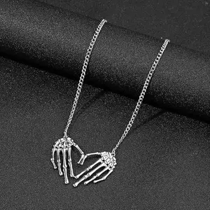 Skeleton Hand Pendant Necklace Skull Bone Hand Love Heart Necklace for Best Friend Couples Party Gothic Punk Hip Hop Halloween Jewelry