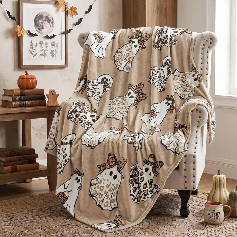 Hahafelt Halloween Cheetah Ghost Flannel Fleece Blanket, Brown Leopard Throw, Soft Cozy Spooky Western Boho Decor, All-Season Gift for Dorm Bedroom Sofa Couch Cover