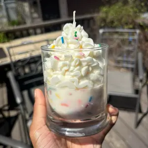 Birthday cake candle