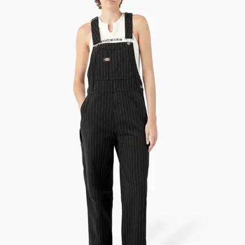 Dickies Women's Classic Relaxed Fit Straight Leg Cotton Bib Overalls, Plain Fabric, Bib Front Patch Pocket, 8 Utility Pockets, 1-Piece Set