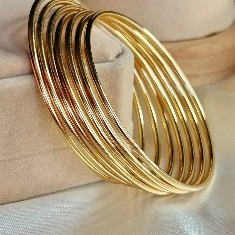Women's 14k Gold-Plated Heart Bangle Set (Size 7-9) - Classic Female Costume Jewelry, Metal Coating Bracelet, Daily Wear Fashion Accessory