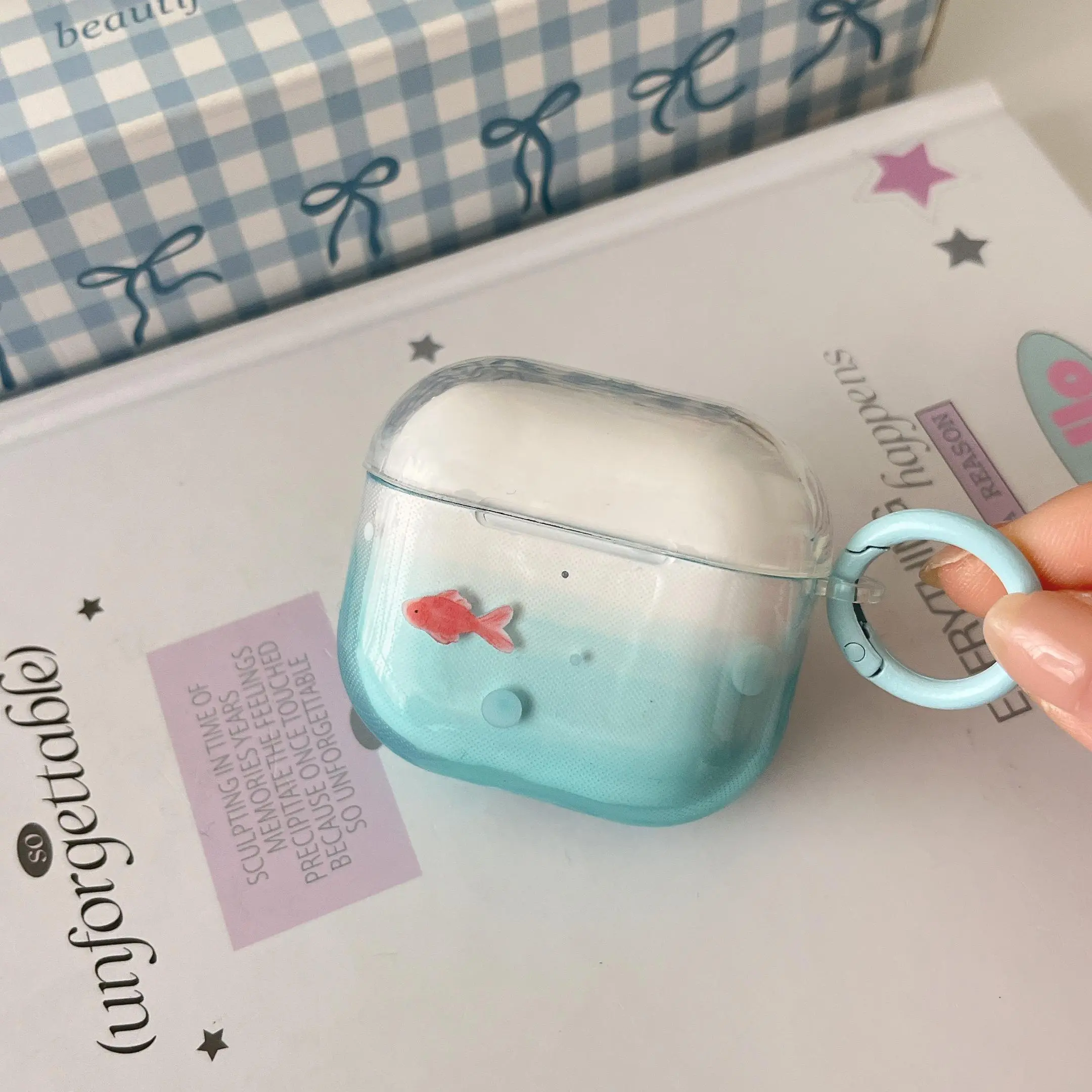 Cute Fish Pattern Portable Earphone Case with Keychain, Earphone Protective Cover, Earphone Accessories Compatible with AirPods, Headset, Headphones, Earbuds, Protection