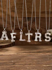 Baseball Letter Design Pendant Necklace, Alphabet Detail Pendant, Stainless Steel Jewelry for Party, Daily Clothing Decor, Trendy All-match & Exquisite Jewelry for Birthday Gift, Initial Letter Necklace
