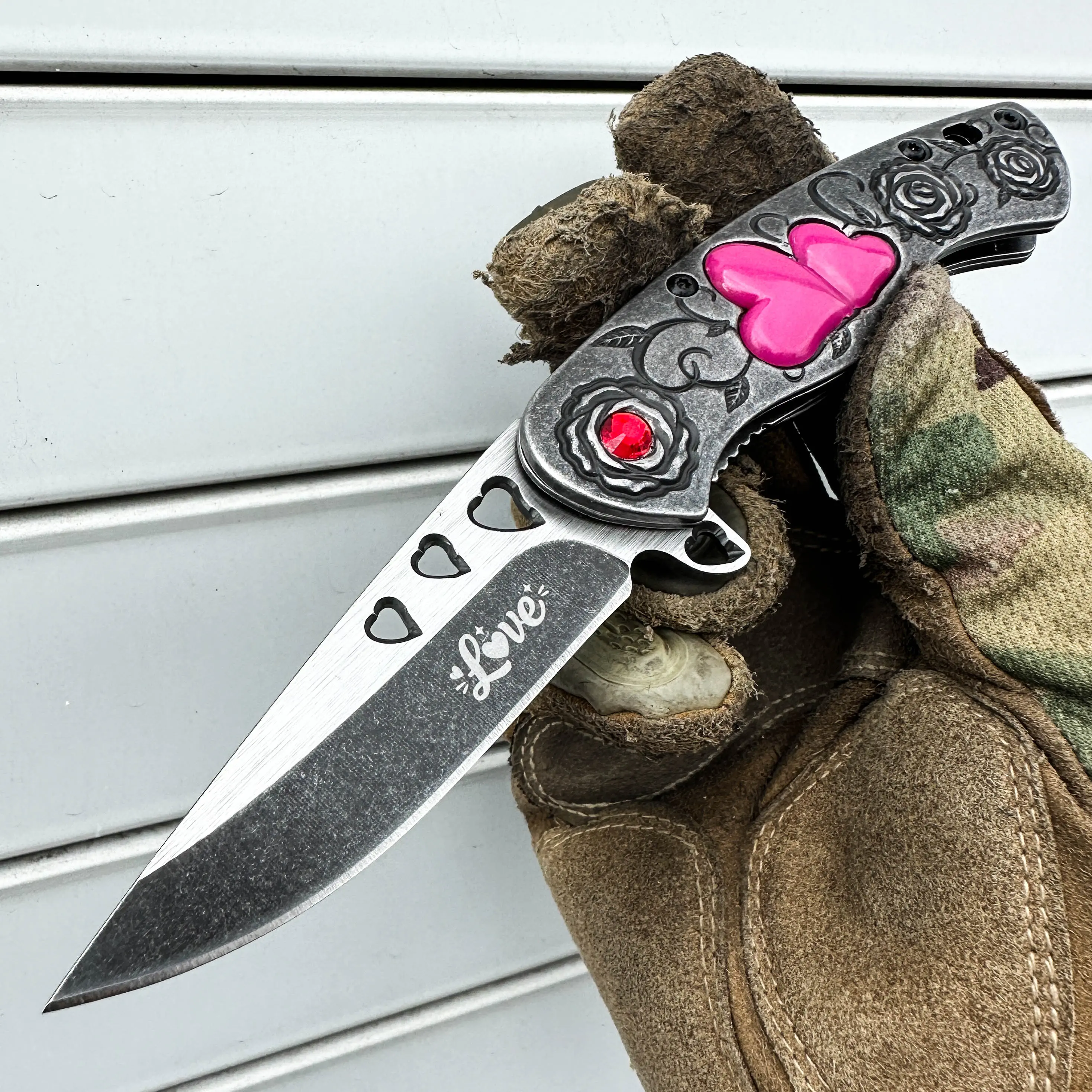 7" Gift For Her Collectible Pink Love Heart Valentines Day Birthday Gift EDC Pocket Knife Outdoor Hunting & Camping Knife for Men & Women, Sharp Stainless Steel Blade Utility Knife Tool Gear