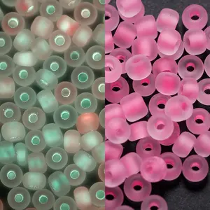 600pcs 3mm Luminous Glass Seed Beads Glow In The Dark Loose Spacer Beads for DIY Jewellery Marking Necklace Bracelet Accessories Diy Beads Assortment