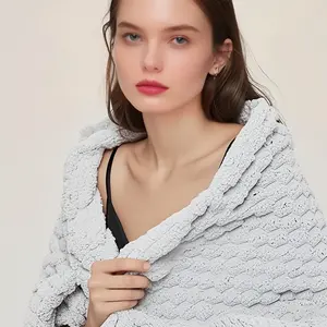 Soft Microfiber Bath Towel Set, 2/4 Pieces, Vibrant Colors, Absorbent, Quick Dry, Ideal for Beach, Bathroom, Camping, Gym, Travel