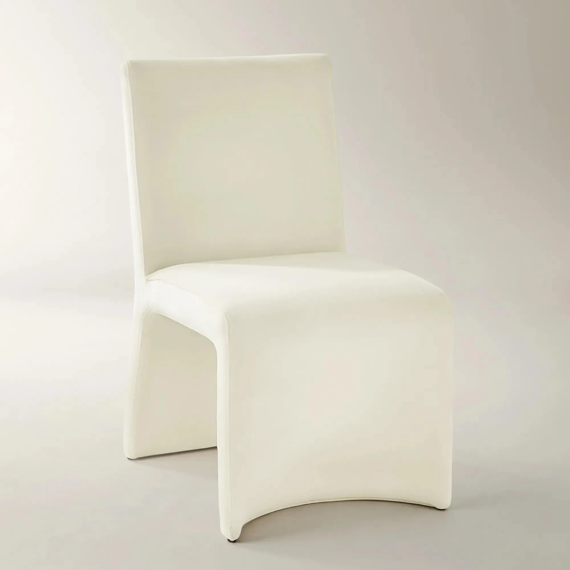 Z Gallerie Elara Modern Flowing Velvet Fabric Dining Chair Set of 2 - Cloud/Dusty Blue, Curved Silhouette, Cantilever Base, 19.75x26x35.5"