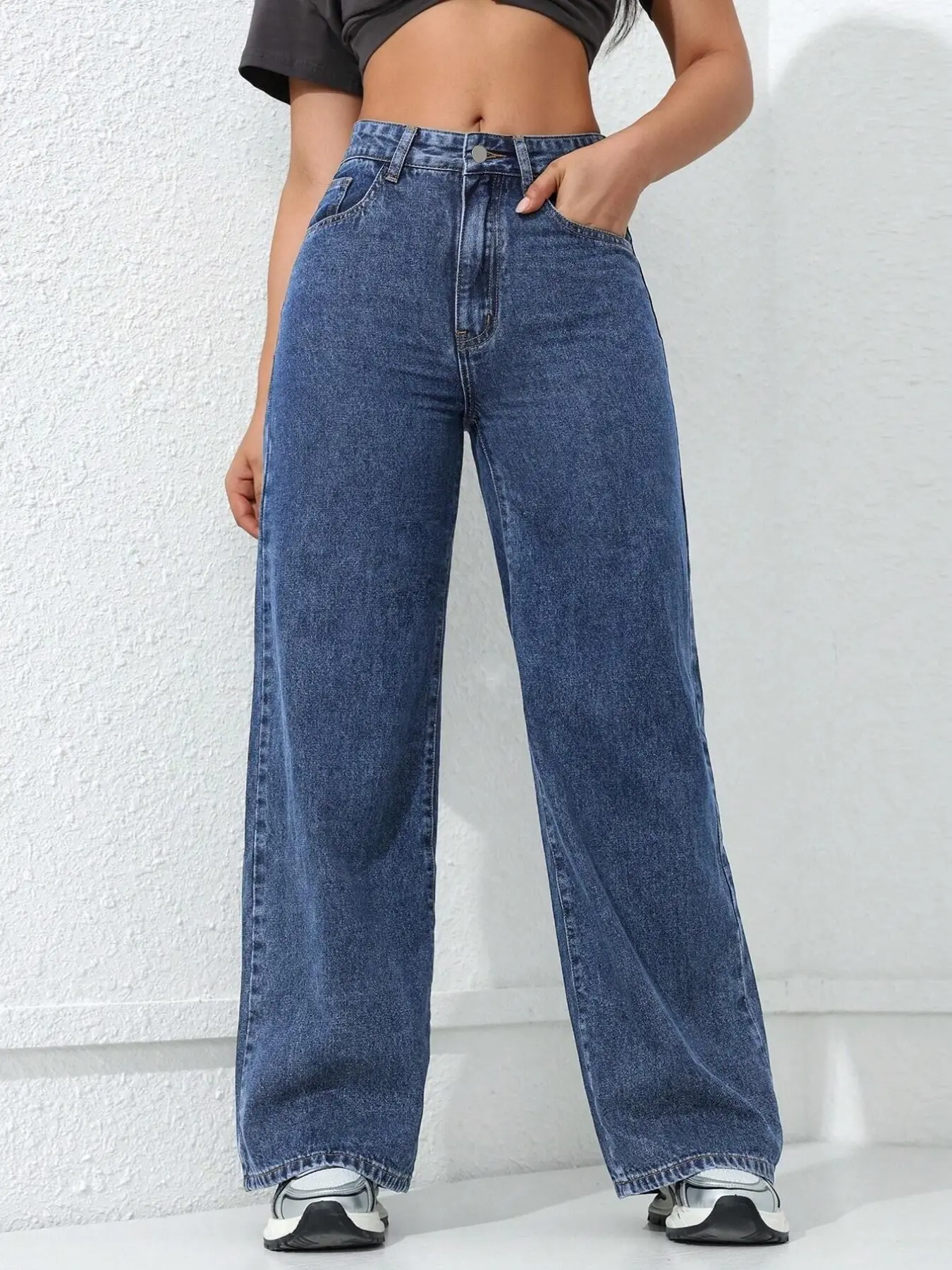 Women's High-Waisted Wide-Leg Jeans Pants, Basic Everyday Casual Loose Fit Slimming Design, Fashionable Deep Blue Denim Bottoms for All Seasons, Womenswear