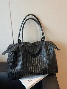 Travel Season Retro Large Capacity Travel Bag Luggage Tote 2026 Spring/Summer Outdoor Sports Fitness Yoga Storage Multifunctional Trendy Crossbody Bag Pu Tote Satchel