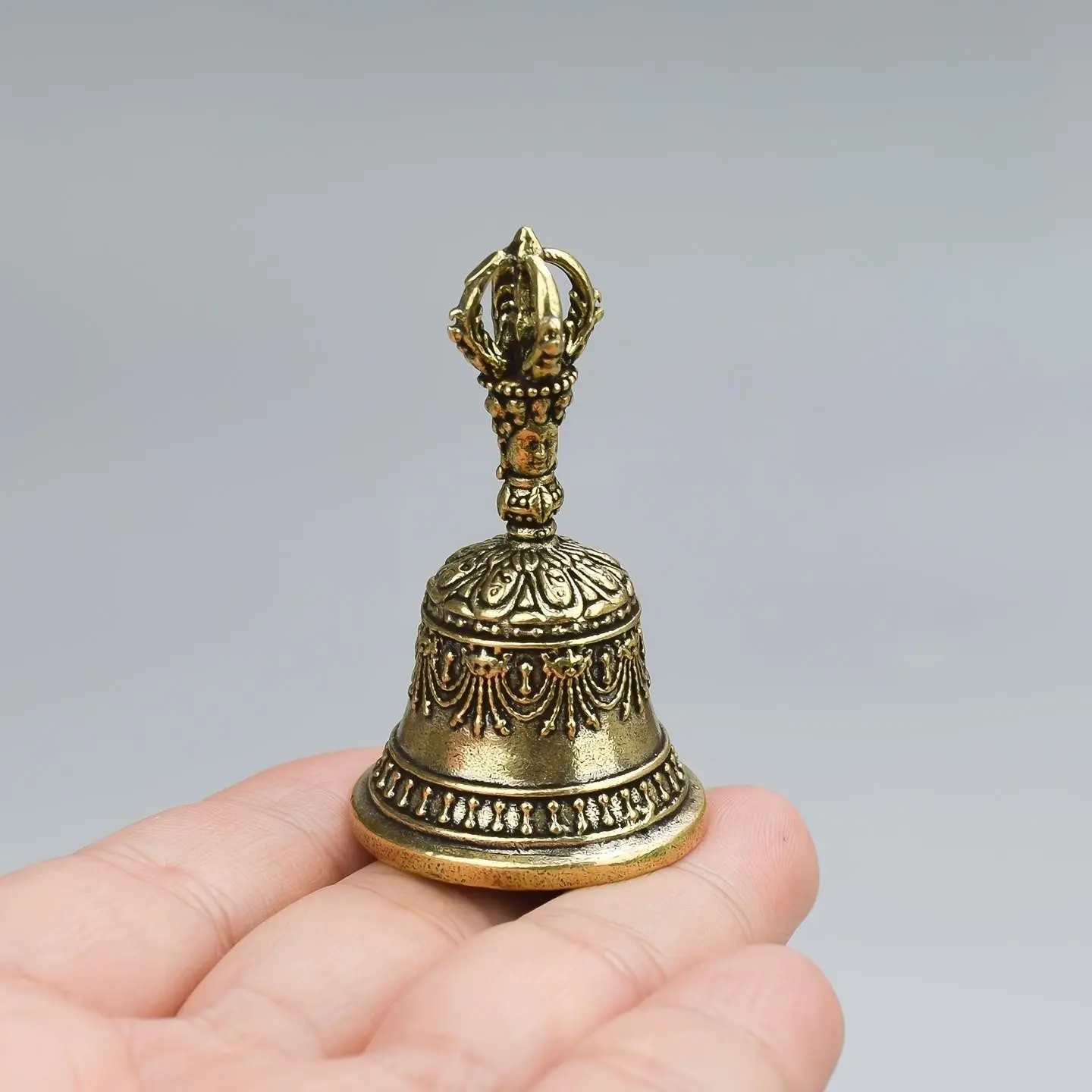 Carved Bronze Bell, Hand-Held Shaker with Clapping Handle, Soothing Sounds for Healing, Ideal for Church, Weddings, Schools & Festivals, Metal