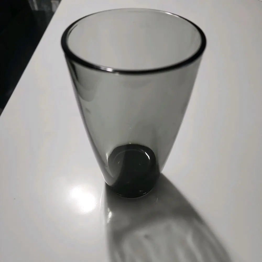 Vaso de Vidrio Cónico Moderno - Transparente