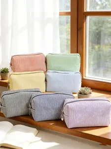 Striped Makeup Bag, Women's Toiletry Bag, Seersucker Large Capacity Cosmetic Bag, Travel Organizer Bag, Travel Cosmetic Bags, Bridesmaid Bridal Gifts, Wedding Party