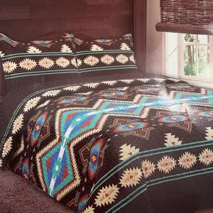 Western Linen Oversize Queen Quilt Set with Vibrant Aztec Pattern and Soft Comfort